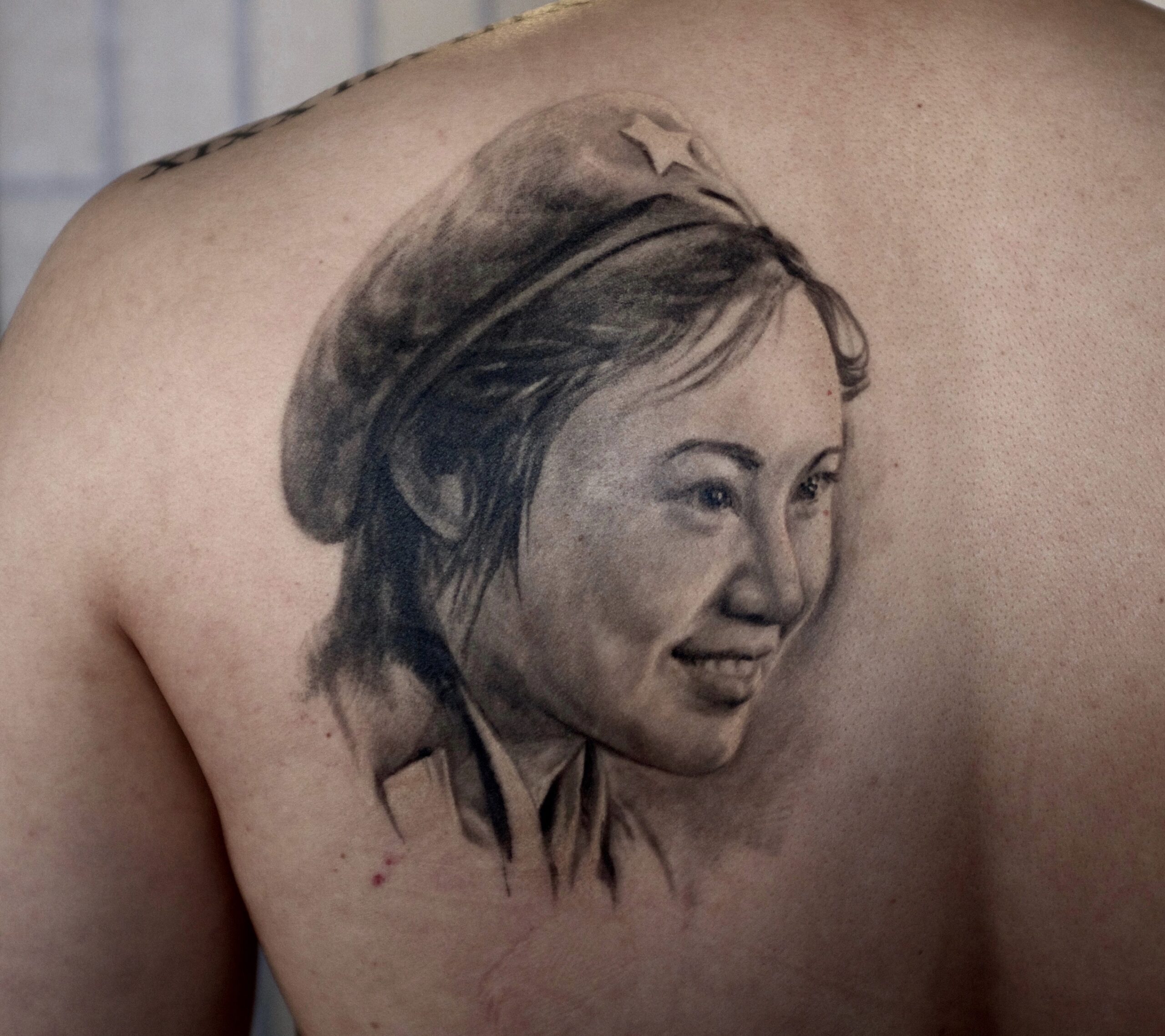 zhuo dan ting tattoo work 卓丹婷纹身作品 老照片肖像纹身 1